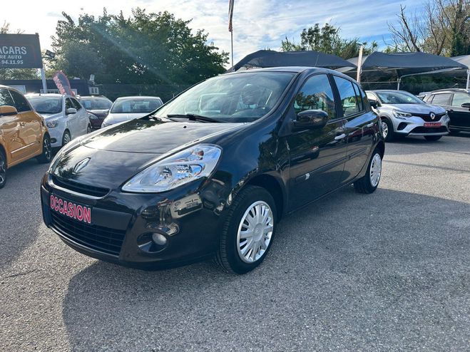 Cliquer pour voir la photo suivante Renault Clio III Tce 100 eco2 Euro 5 CLIM NOIR de 2011