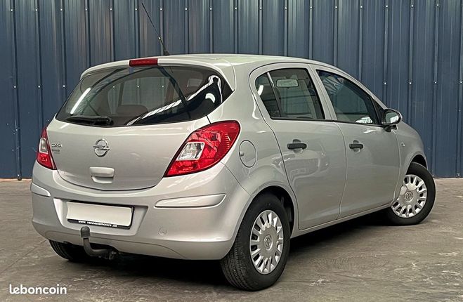 Opel Corsa 85 ch Essence Parfait tat Attache remor Gris de 2012