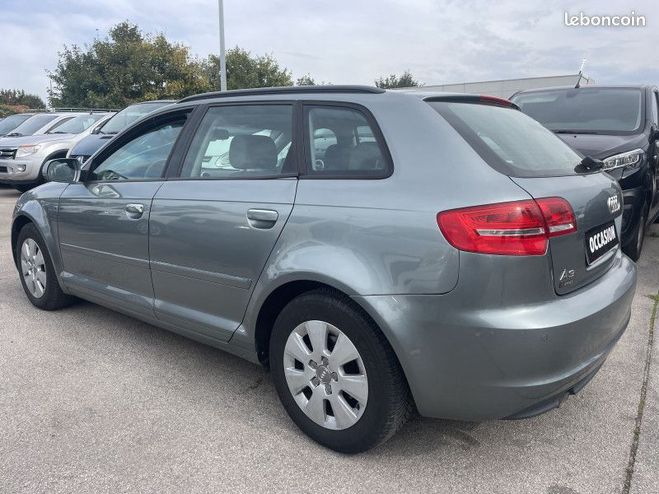 Audi A3 Sportback 1.6 TDI 105CH DPF START-STOP A Bleu de 2011