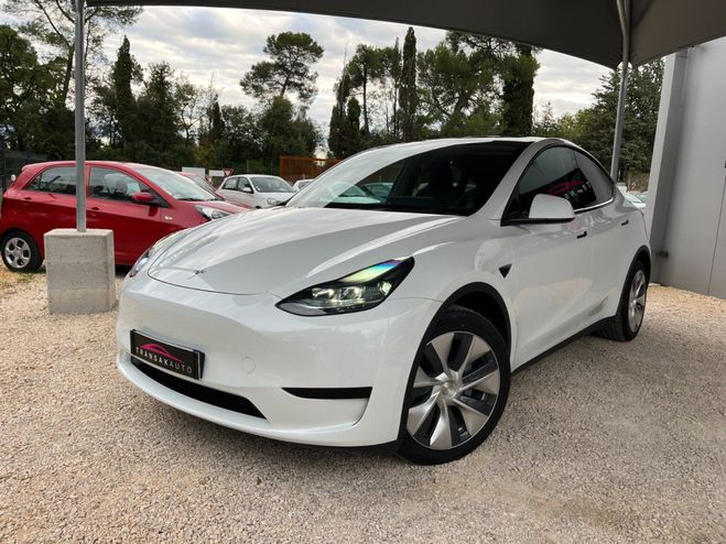 Tesla Model Y Standard RWD / 1 re Main Blanc de 2022