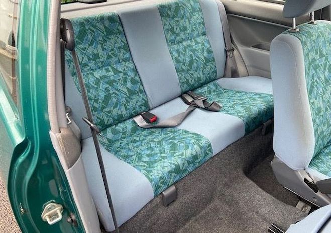 Toyota Starlet 1.3 L 75 cv  de 1998