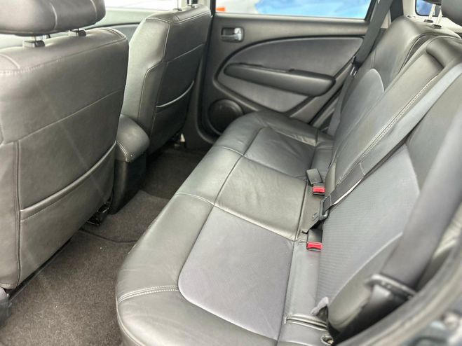Mitsubishi Outlander 2.0 Intense Gris de 2004