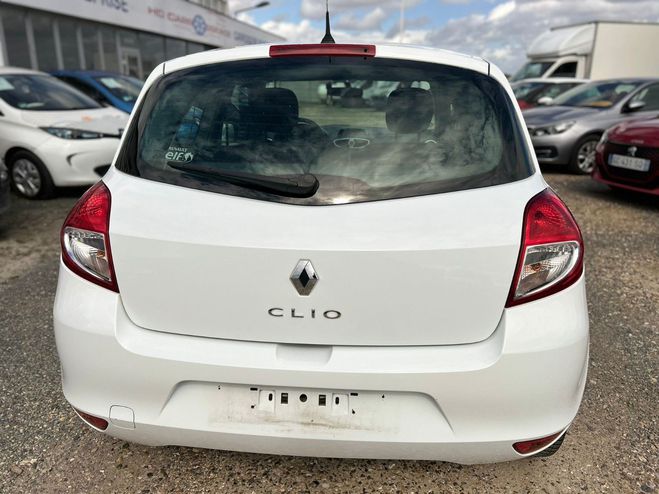 Renault Clio Yahoo! Blanc de 2011