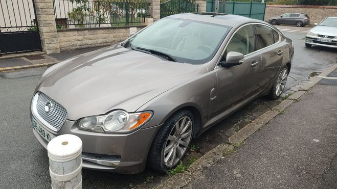 Jaguar XF 2.7L V6 D BI-TURBO LUXE  de 2009