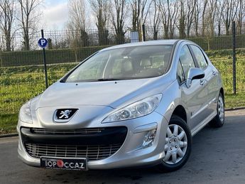  Voir détails -Peugeot 308 1.6 HDI 92CH BLACK & SILVER EDITION  à  La Chapelle-d'Armentires (59)