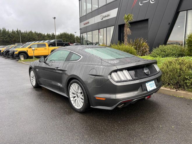 Ford Mustang GT FASTBACK V8 5.0L Gris de 2015
