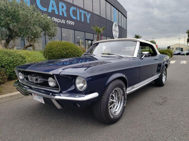 Cliquer pour voir la photo suivante Ford Mustang 390 GTA cabriolet Bleu foncé de 1967