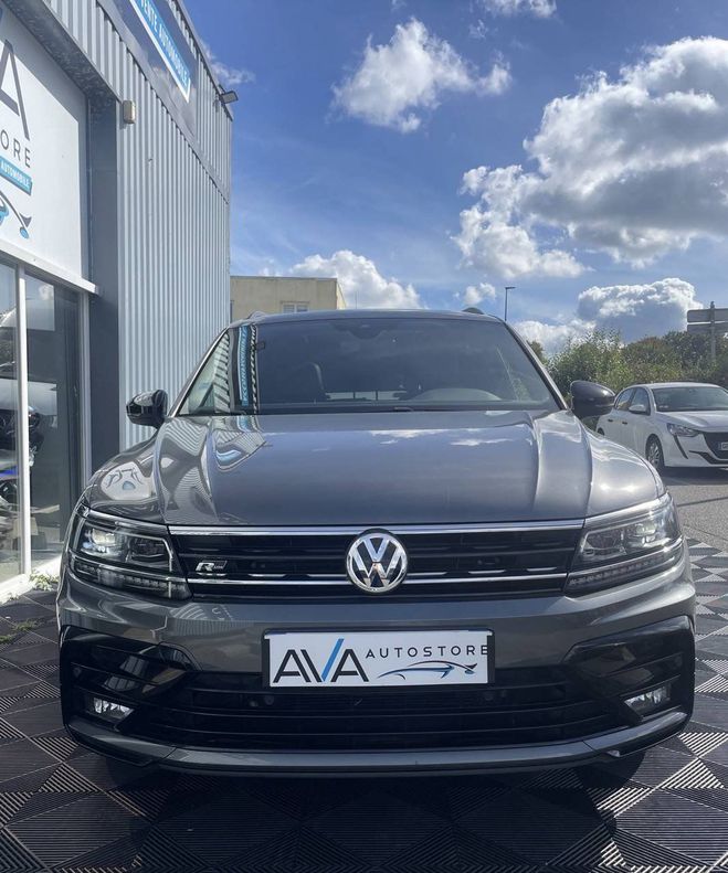 Volkswagen Tiguan II 2.0 TDI 150ch Black R-Line DSG7 Euro6 GRIS F de 2020