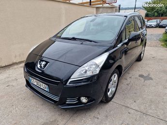  Voir détails -Peugeot 5008 1.6 hdi 115ch style 7places à Argenteuil (95)