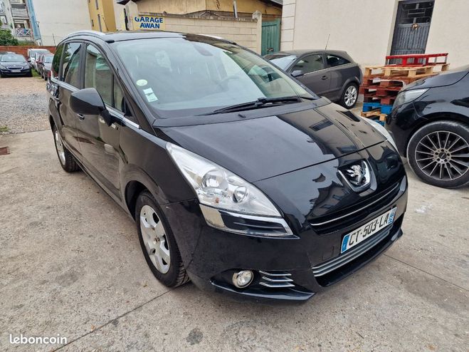 Peugeot 5008 1.6 hdi 115ch style 7places Noir de 2013