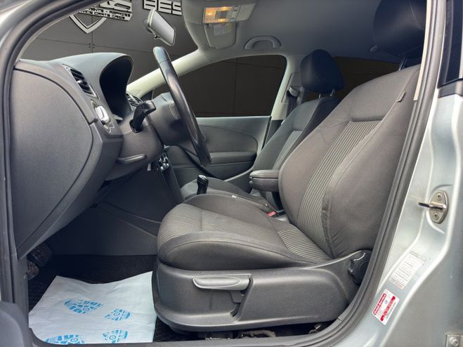 Volkswagen Polo 1.6 TDI 90CH FAP SPORTLINE 5P Gris Clair de 2009