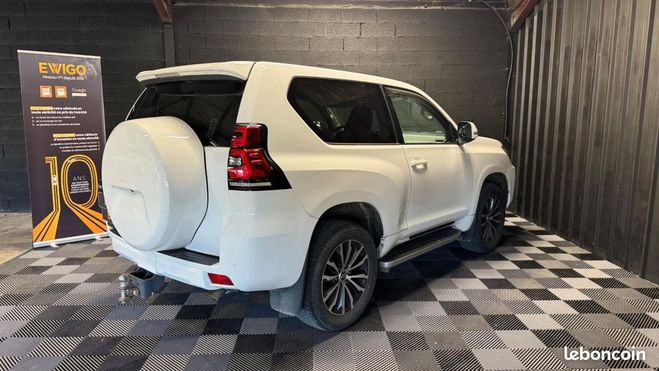 Toyota Land Cruiser 150 2.8 D4D 175 LEGEND 4X4 BVA ATTELAGE Blanc de 2019