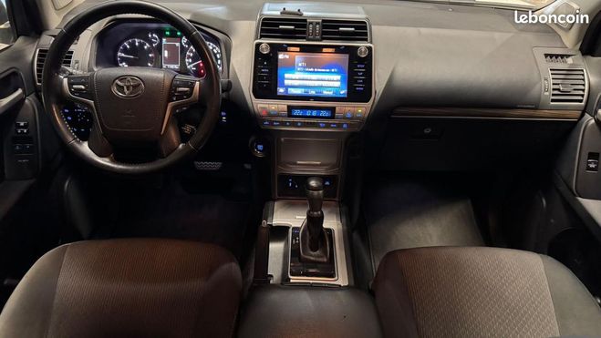 Toyota Land Cruiser 150 2.8 D4D 175 LEGEND 4X4 BVA ATTELAGE Blanc de 2019