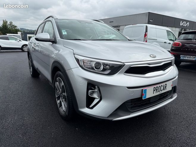 Kia Stonic 1.0 t-gdi 120 mhev gt line Gris de 2021