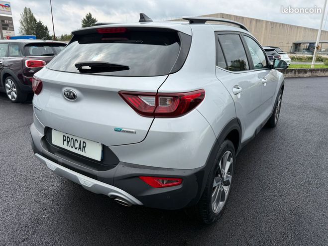Kia Stonic 1.0 t-gdi 120 mhev gt line Gris de 2021