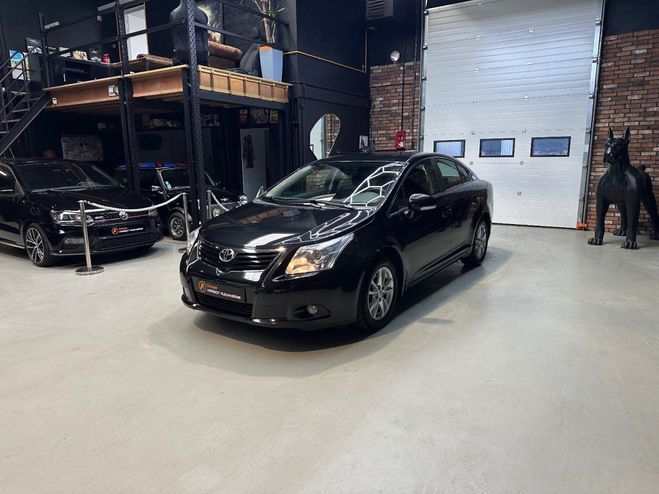 Toyota Avensis 147 VVT-i Dynamic Edition Gris de 2010