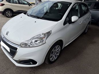  Voir détails -Peugeot 208 1.6 BlueHDi 75ch Active Business 5p à Saint-Priest (69)