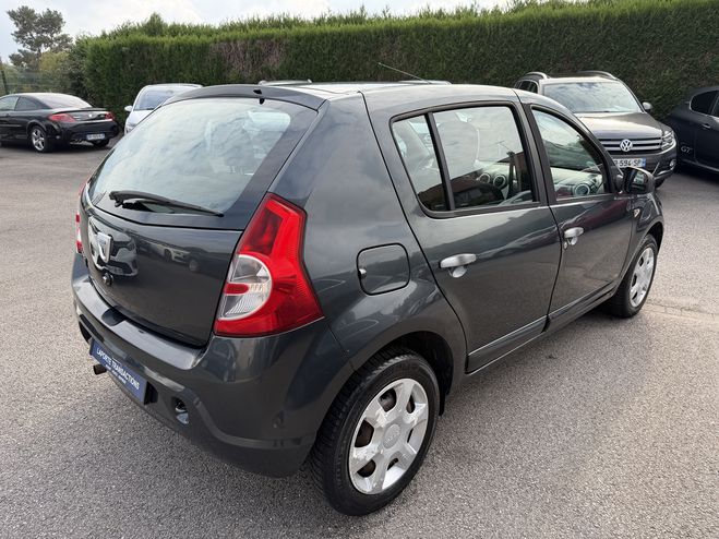 Dacia Sandero Dacia Sandero 1.4 MPI 75CH GPL AMBIANCE GRIS F de 2010