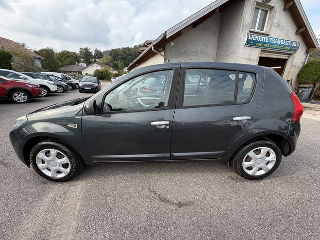 Dacia Sandero Dacia Sandero 1.4 MPI 75CH GPL AMBIANCE GRIS F de 2010