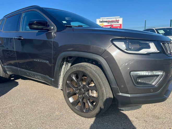 Jeep Compass 1.3i TURBO HYBRIDE 240 CHV FULL 4X4 Gris fonc de 2021
