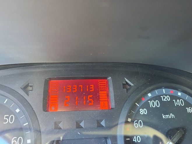 Renault Clio II (3) CAMPUS 1.2 60 ACCESS 5P Gris de 2010
