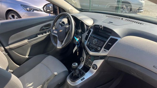 Chevrolet Cruze 1.6 16V 124 LT FIABLE ET FAIBLE KM CERT1 Gris de 2010