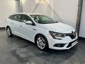  Voir détails -Renault Megane IV EState 1.5 DCI 115 Business à Guipavas (29)