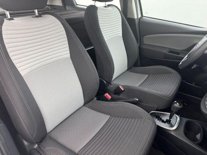 Toyota Yaris AFFAIRES HYBRIDE 100H FRANCE BUSINESS 5p Blanc de 2019