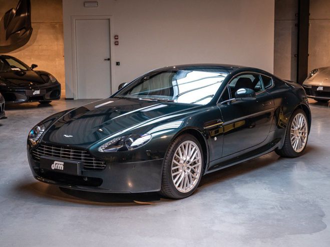 Aston martin V8 Vantage 4.7L Coupe Sportshift Vert Ghillies de 2011