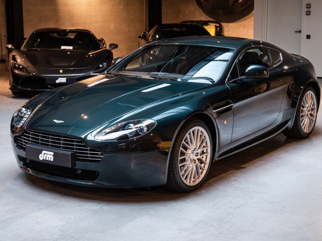 Aston martin V8 Vantage 4.7L Coupe Sportshift Vert Ghillies de 2011