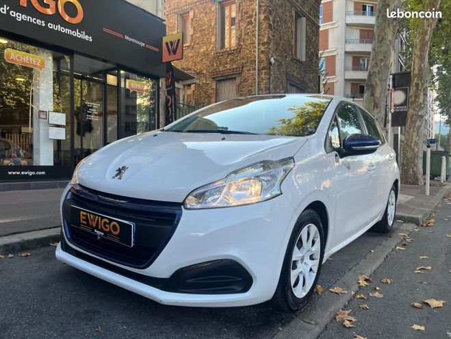 Peugeot 208 GENERATION-I 1.2 PURETECH 70 LIKE Blanc de 2017