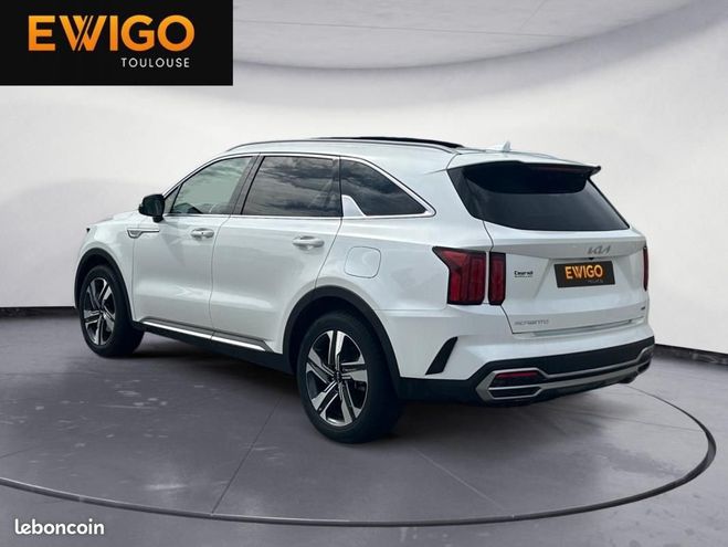 Kia Sorento Kia Sorento 1.6 T-GDI 230 CH HYBRID 7 PLACES DESIGN Blanc de 2023