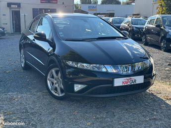  Voir détails -Honda Civic VIII 2.2 i-CTDi Sport Navi FAP 5p à Saint-Soupplets (77)