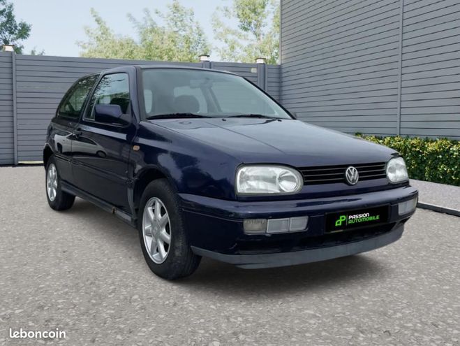 Volkswagen Golf Volkswagen Golf III 1ER MAIN BOITE AUTOMATIQUE Violet de 1997