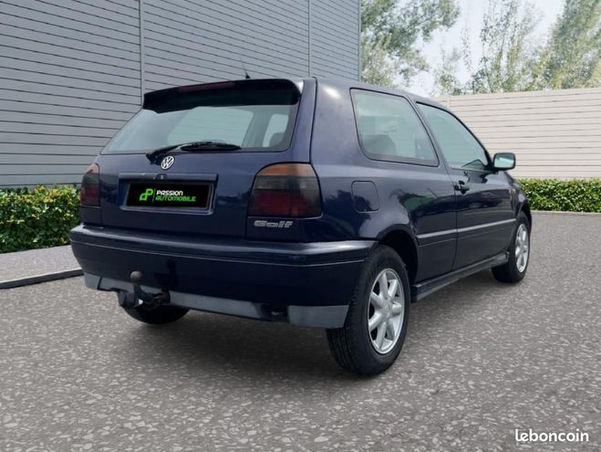 Volkswagen Golf Volkswagen Golf III 1ER MAIN BOITE AUTOMATIQUE Violet de 1997