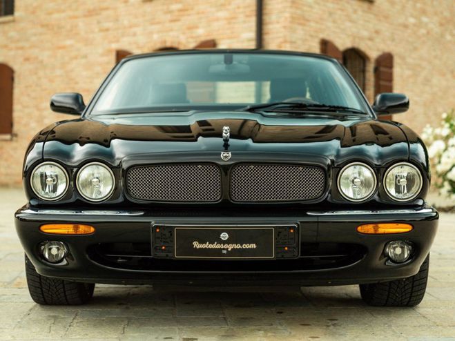 Jaguar XJR 2000 NERO de 2000