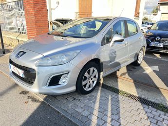  Voir détails -Peugeot 308 1.6 hdi 92 style à Corbeil-Essonnes (91)