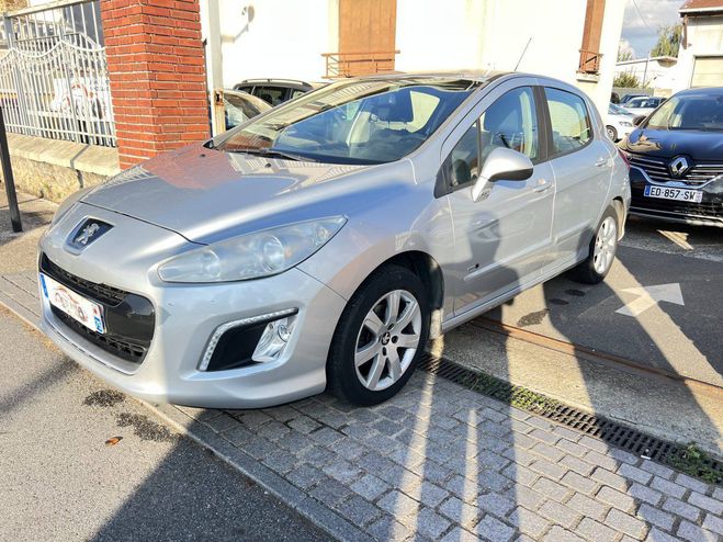 Cliquer pour voir la photo suivante Peugeot 308 1.6 hdi 92 style GRIS C de 2013