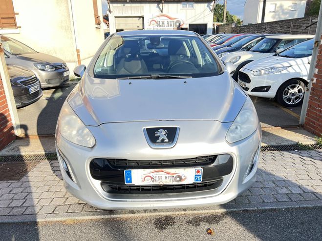 Peugeot 308 Peugeot 308 1.6 hdi 92 style GRIS C de 2013