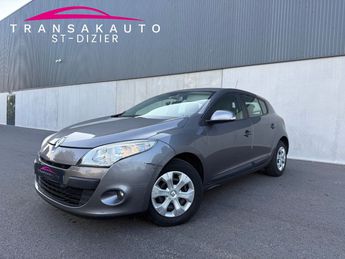  Voir détails -Renault Megane III ESTATE 1.5 dCi 85 CH Eco2 - Rvision à Saint-Dizier (52)