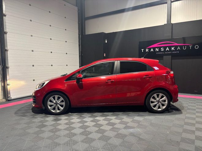 Kia Rio 1.2L 85 ISG Origins Premium Rouge de 2016
