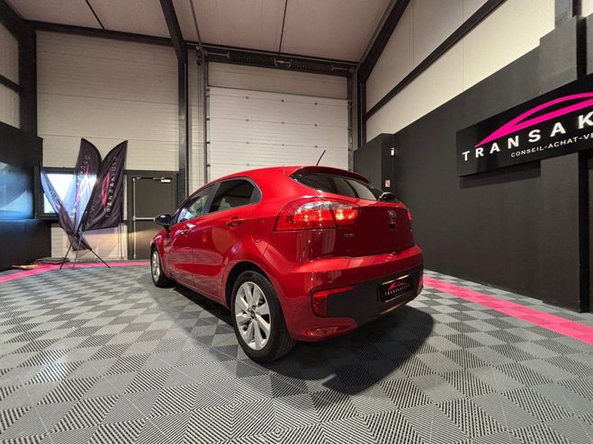 Kia Rio 1.2L 85 ISG Origins Premium Rouge de 2016