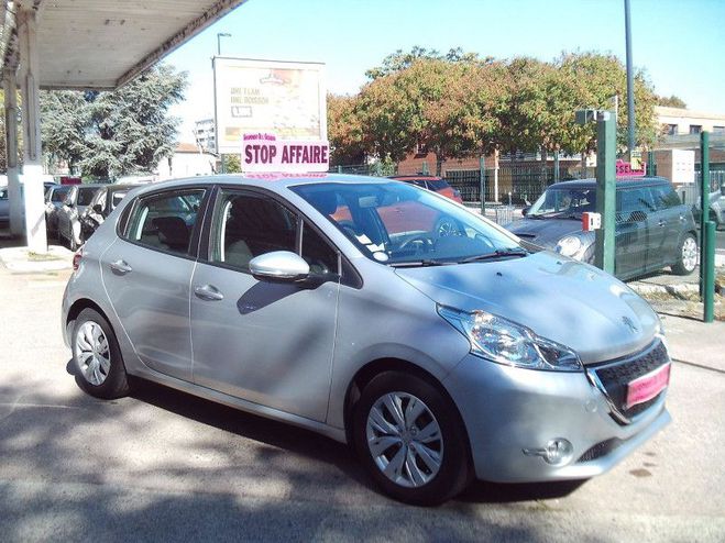 Peugeot 208 1.2 PURETECH 82CH ACTIVE 5P  de 2015