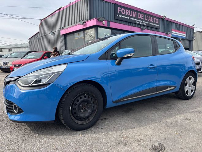 Renault Clio IV 1.5 DCI 90 ENERGY BUSINESS ECO2 82G Bleu clair de 2015