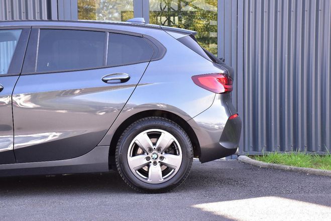 BMW Serie 1 (F40) 116D LOUNGE GRIS METAL de 2021