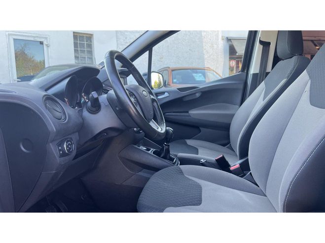 Ford Transit COURIER/TOURNEO COURIER Tourneo 1.5 TDCi NOIR de 2019