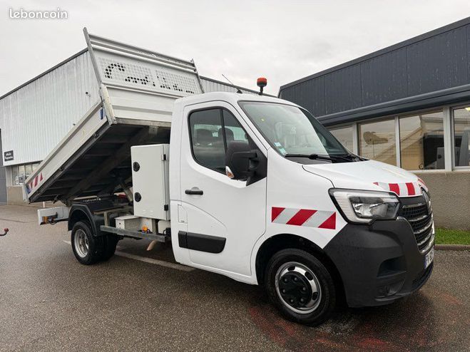 Cliquer pour voir la photo suivante Renault Master 22990 ht benne coffre 12.2020 de 2021