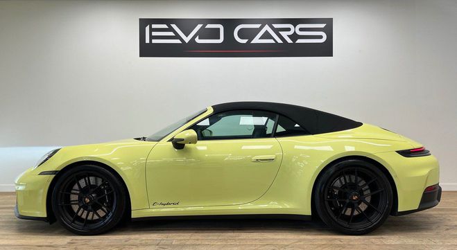 Porsche 911 992.2 GTS Cabriolet 3.6 541 ch / PDLS /  Jaune de 2025