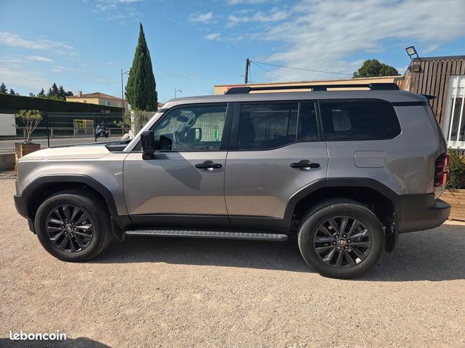 Toyota Land Cruiser Hf-325-qt Beige de 2025