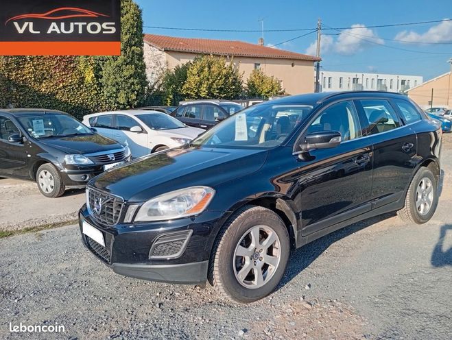 Volvo XC60 2.0 136 cv Anne 2012 Carnet d'entretien Noir de 2012